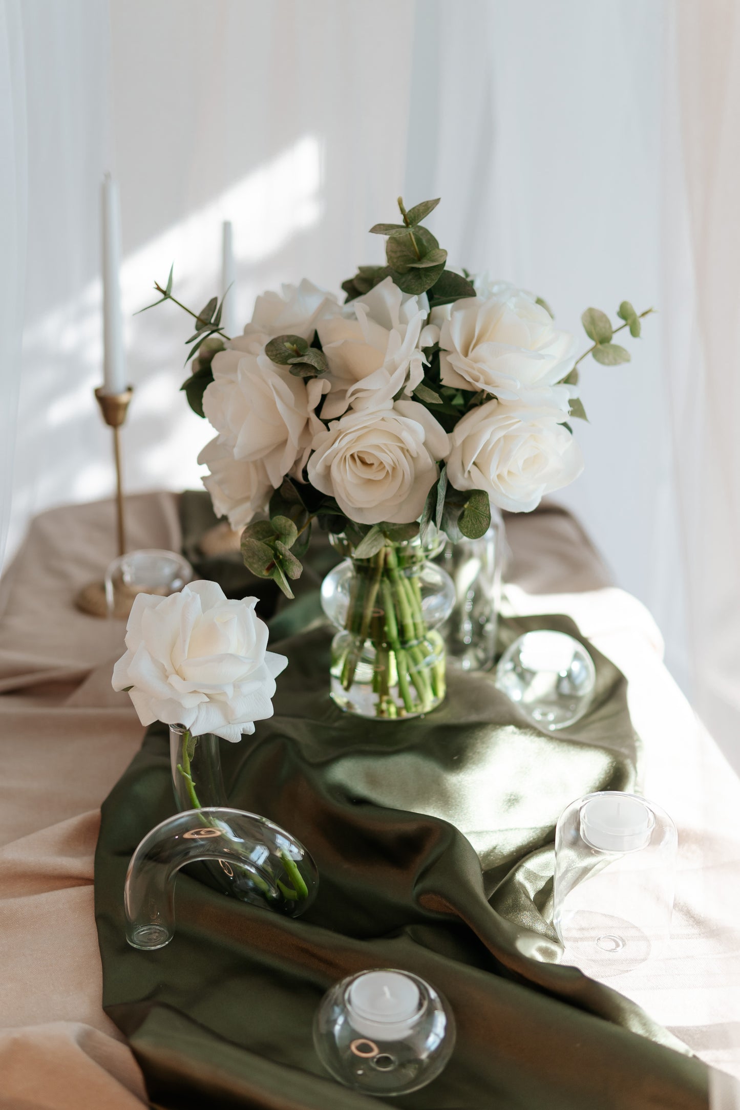 Callista White Real Touch Rose Wedding Centerpiece – Lifelike Faux Floral Arrangement