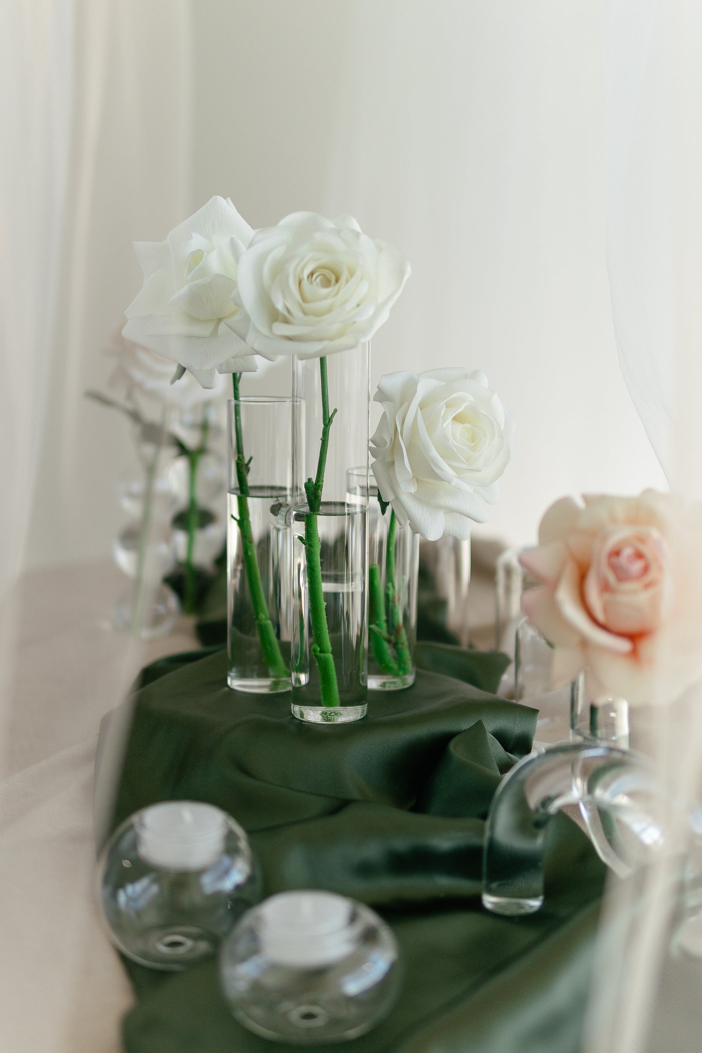 Iris Multi-Bloom Vase – Elegant Floral Glassware for Wedding Centerpieces
