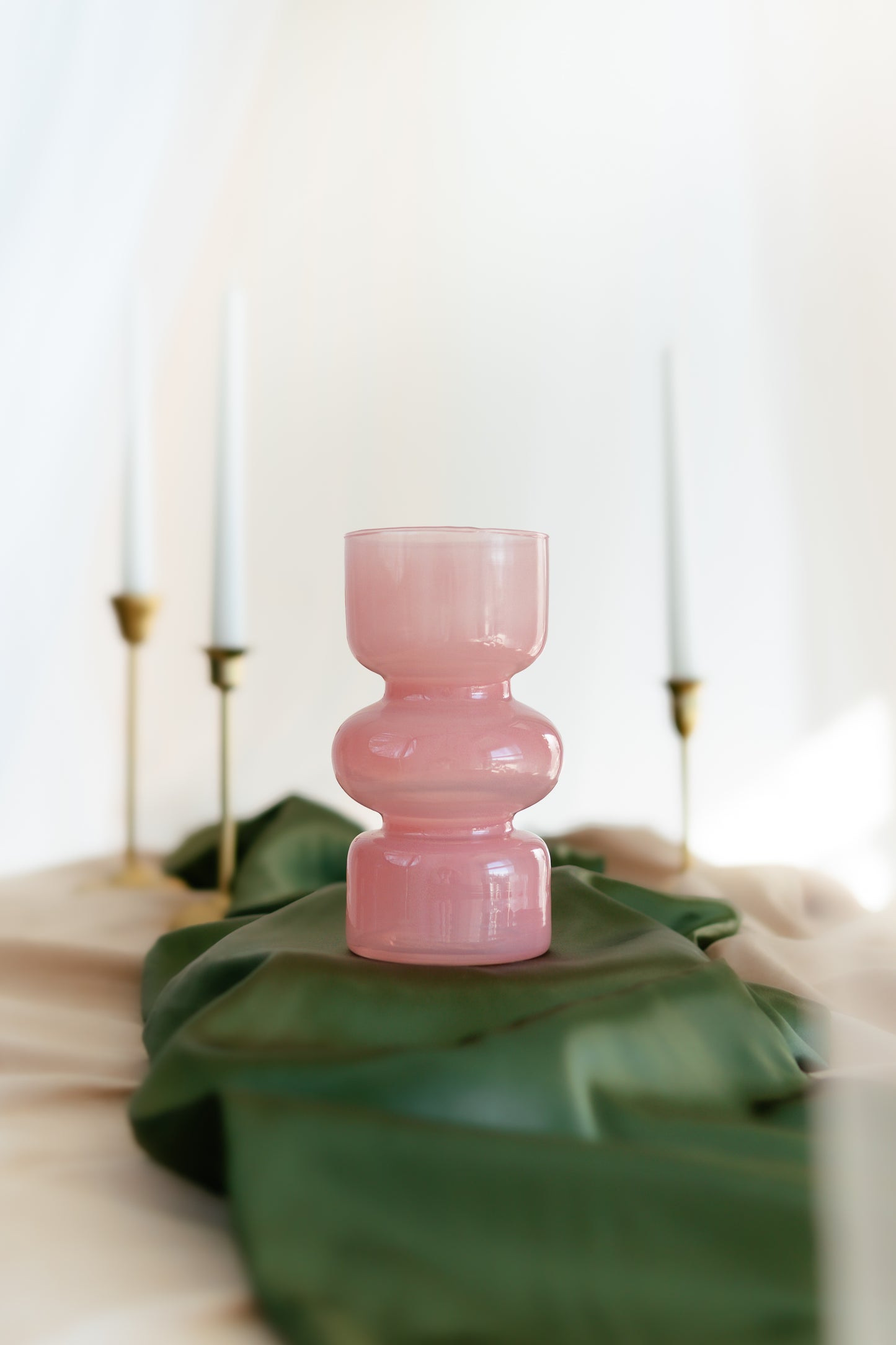 Thalia Bridal Blush Centerpiece Vase- Elegant Glassware for Weddings