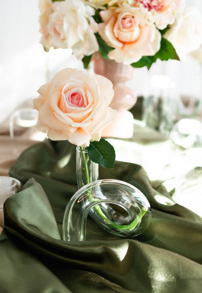 Flora Single Bloom Loop Vase – Elegant Glassware for Weddings
