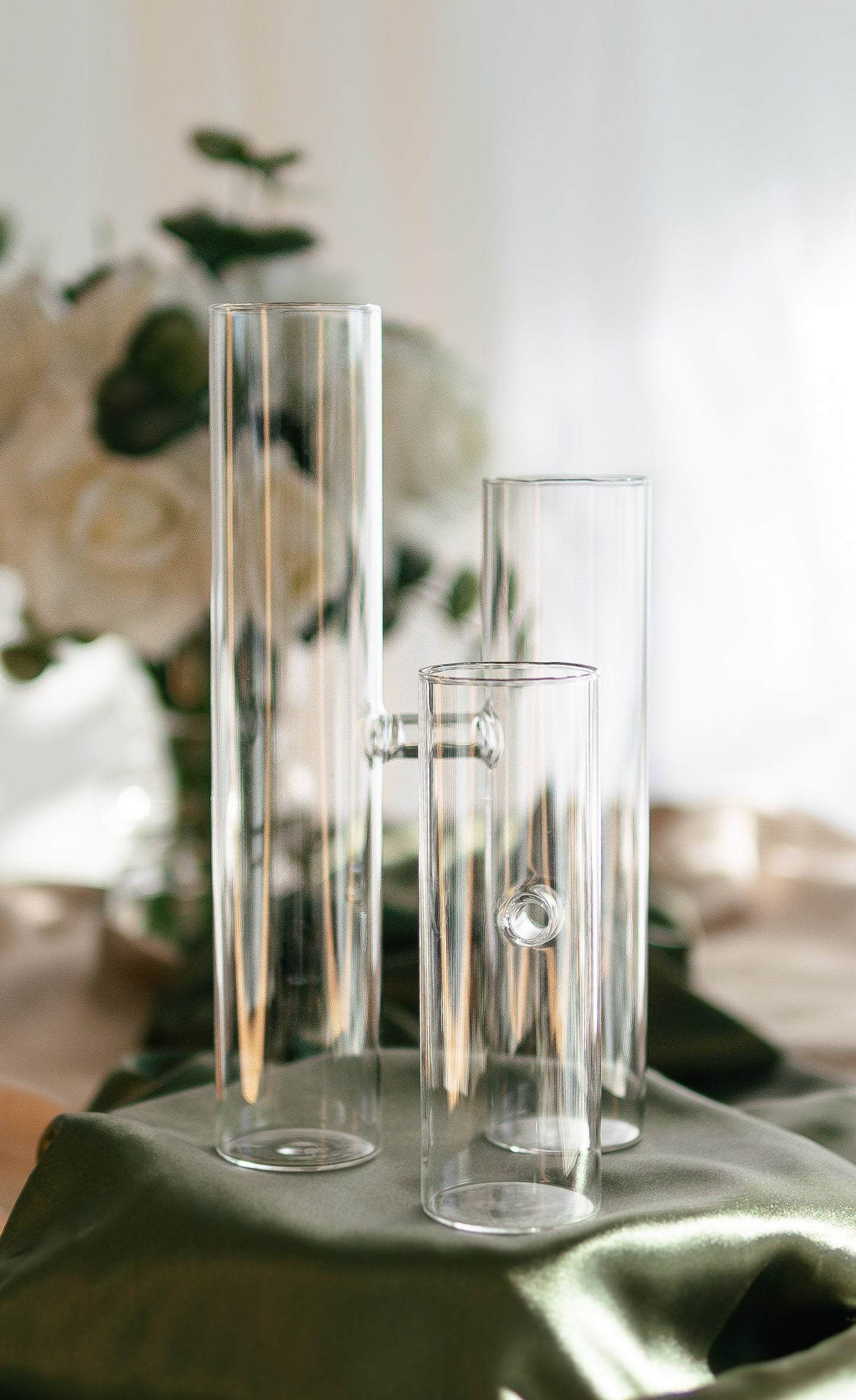 Iris Multi-Bloom Vase – Elegant Floral Glassware for Wedding Centerpieces